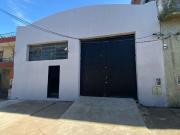 Alquiler de espectacular Galpón De 300 a 500 mts. en La...