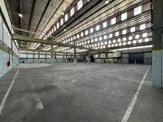 Alquiler de espectacular Galpón Más de 500 mts. en Villa...