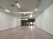 Alquiler de espectacular Local en Villa del Parque