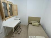 Alquiler de habitaciones en apartamento de 5 dormitorios...