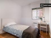 Alquiler de habitaciones en apartamento de 6 dormitorios...