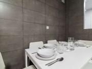 Alquiler de habitaciones en apartamento de 6 dormitorios...