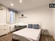 Alquiler de habitaciones en apartamento de 7 dormitorios...