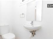 Alquiler de habitaciones en coliving de 8 habitaciones...