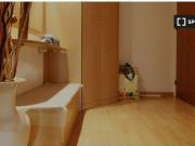 Alquiler de habitaciones en piso de 4 habitaciones en el...