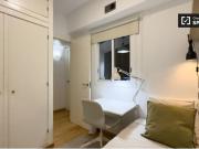 Alquiler de habitaciones en piso de 4 habitaciones en...