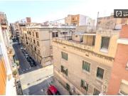 Alquiler de habitaciones en piso de 5 habitaciones en...