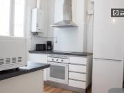 Alquiler de habitaciones en piso de 5 habitaciones en...