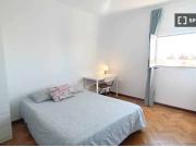 Alquiler de habitaciones en piso de 6 dormitorios en...