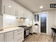 Alquiler de habitaciones en piso de 6 habitaciones en...
