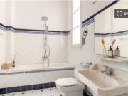 Alquiler de habitaciones en piso de 6 habitaciones en...