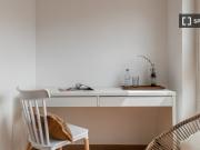 Alquiler de habitaciones en piso de 6 habitaciones en...