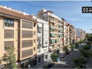 Alquiler de habitaciones en piso de 6 habitaciones en...