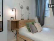 Alquiler de habitaciones en piso de 7 dormitorios en...