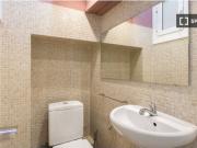 Alquiler de habitaciones en piso de 7 habitaciones en El...