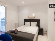 Alquiler de habitaciones en piso de 8 habitaciones en...