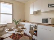 Alquiler de habitaciones en piso de 8 habitaciones en Gràcia