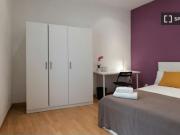 Alquiler de habitaciones en piso de 9 habitaciones en...