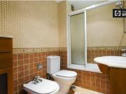 Alquiler de habitaciones en un amplio apartamento de 4...
