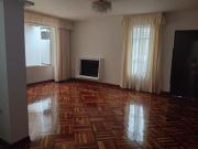 ALQUILER DE HERMOSO CHALET EN SAN ISIDRO