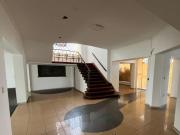 Alquiler de Inmueble Comercial en Esquina – Av....