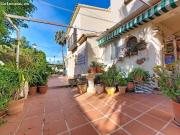 Alquiler de larga duración | Adosado con piscina en...