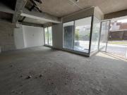 Alquiler de Local Comercial a media cuadra de Av. Navarrete