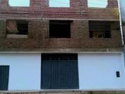 ¡ALQUILER DE LOCAL COMERCIAL / ALMACÉN EN ATE –...
