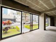 Alquiler de Local Comercial con frente amplio a 2cdras... Alquiler de Local Comercial con frente amplio a 2cdras...