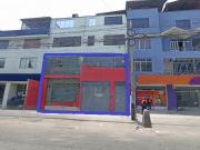 ALQUILER DE LOCAL EN PRIMER PISO DE 240 M2 EN AV...