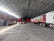 Alquiler De Local Industrial En La Av Los Delfines...