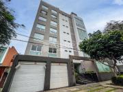 ALQUILER de moderno triplex amoblado en Miraflores