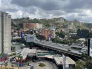 ALQUILER de oficina 120m2, CCCT, Chuao