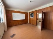 ALQUILER DE AMPLIA OFICINA DE 2 AMBIENTES EN GALERIAS HERESI