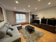 Alquiler de piso con plaza de garaje en Viesques