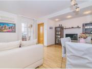 ALQUILER DE PISO DE DOS DORMITORIOS EN RESIDENCIAL CON...