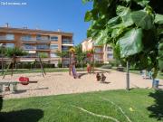 Alquiler de verano. Jardín y piscina