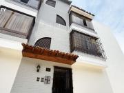 Alquiler Departamento 1er piso Cochera frente a Parque