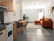 Alquiler departamento 2 ambientes con balcón, y...