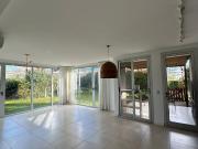 Alquiler Departamento 3 ambientes PB c/jardín y cochera...