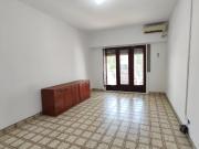 Alquiler Departamento 50 años 3 dormitorios, con balcón,...