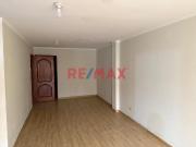 Alquiler Departamento 70M2 Piso 2 Con Balcon Cerca Cruce...