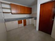 ALQUILER DEPARTAMENTO AMPLIO URDESA CENTRAL PARQUEO PRIVADO