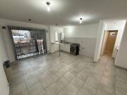 ALQUILER Departamento con Balcón