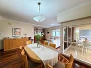 Alquiler departamento de tres dormitorios con balcón,...