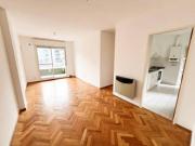 Alquiler Departamento dos dormitorios. Moreno al 400....