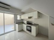 Alquiler/ departamento mono ambiente con patio en Villa Luro