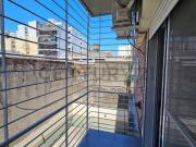 Alquiler Depto 2 amb y medio con balcon Almagro