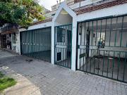 ALQUILER DEPTO DE 2 DORMITORIO CON COCHERA EN BARRIO...