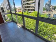 Alquiler depto Flores 2 amb. c/balcón muy luminoso